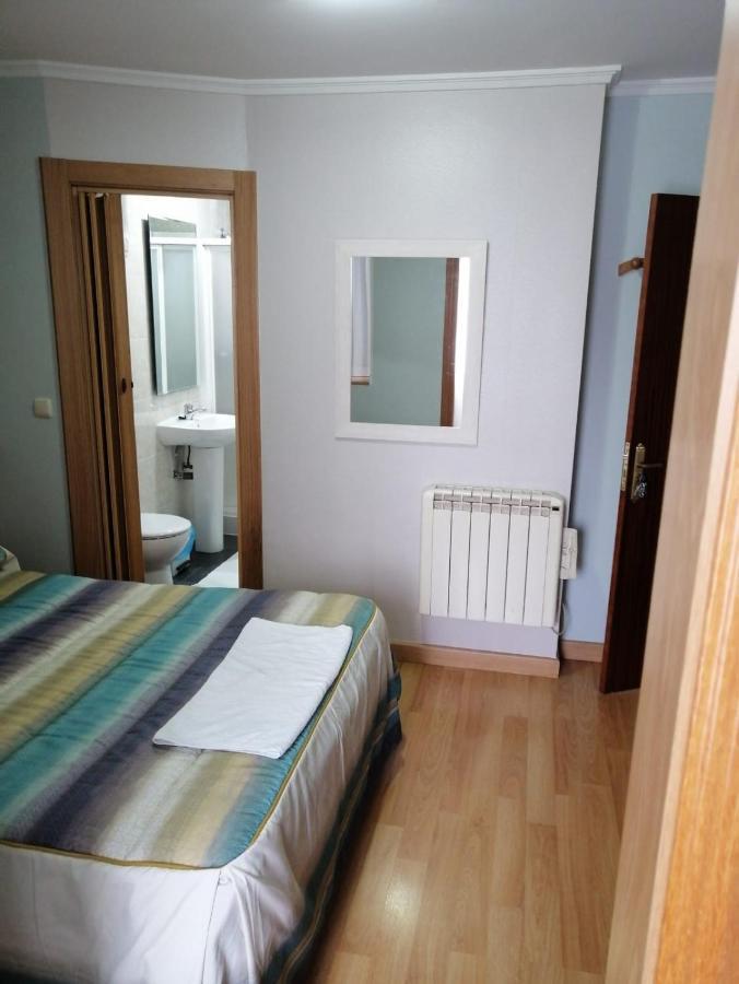 Hostal Castilla Miranda de Ebro Esterno foto